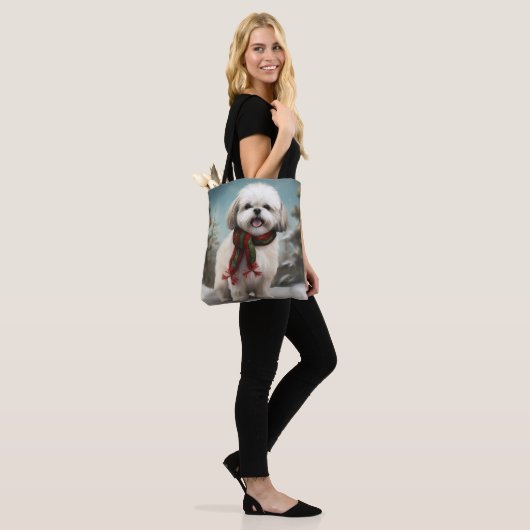 Malti Tzu Hond in Sneeuw Kerstmis Tote Bag (Op model)
