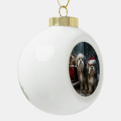 Malti tzu Sneeuwslee Kerstdecoratie Keramische Bal Ornament (Links)