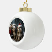 Malti tzu Sneeuwslee Kerstdecoratie Keramische Bal Ornament (Rechts)