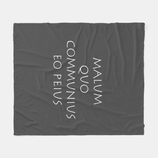 Malum quo communius eo peius fleece deken (Voorkant (Horizontaal))