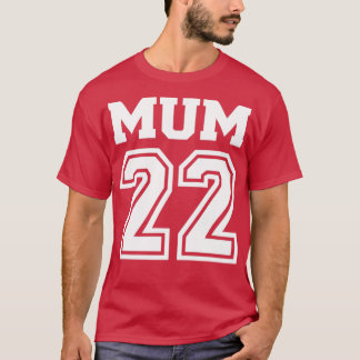 Mam 2022 voor zwangerschapsaankondiging2 t-shirt