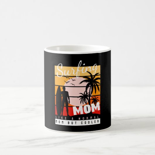 Mam als een normale moeder maar koeler koffiemok (Center)