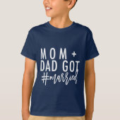MAM + DAD IS #getrouwd! T-shirt (Voorkant)