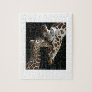 Mam en Baby Giraffe Cuddle Legpuzzel