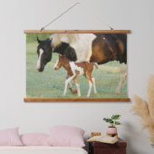Mam en pasgeboren verf filly hangend wandkleed (Slaapkamer)