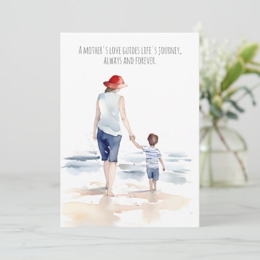 Mam en zoon op het strand | MOEDERDAG Kaart (Staand voorkant)