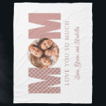 Mam Foto Fleece Blanket<br><div class="desc">Laat mama weten hoeveel je van haar houdt met deze gepersonaliseerde foto mama deken! Perfect voor Valentijnsdag,  mama's verjaardag en Moederdag!</div>