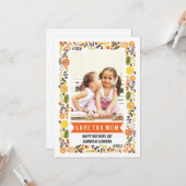 Mam, Gefeliciteerd Moederdag oranje, gele bloemenf Kaart (Voorkant / Achterkant in situ)