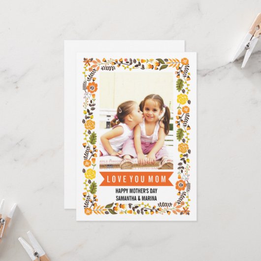 Mam, Gefeliciteerd Moederdag oranje, gele bloemenf Kaart (Voorkant / Achterkant in situ)