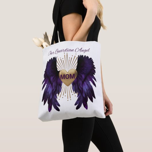 Mam Guardian Angel met vleugels en een gouden hart Tote Bag (Dichtbij)