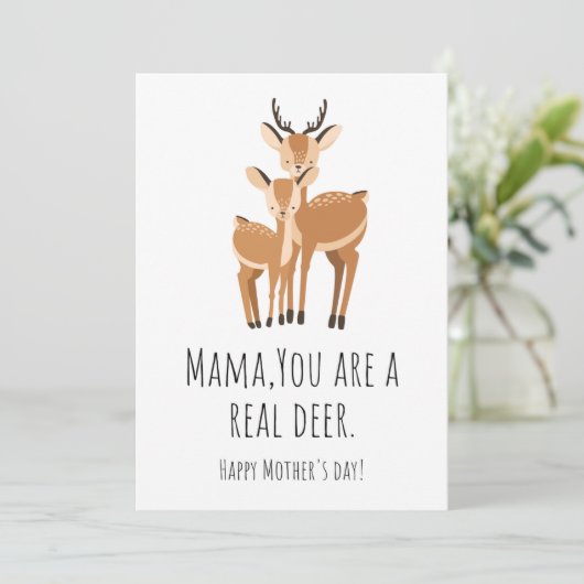 Mam is het Doe-nest: Punny Deer Moederdag Kaart (Staand voorkant)