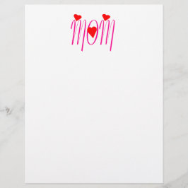 Mam met papier voor rode harten