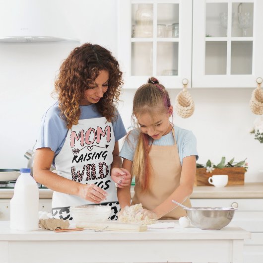 Mam Raising Wilde Dingen citeert Funny Leopard Pri Schort