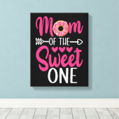 Mam van de Sweet One Sprinkst Donut Canvas Afdruk (Insitu (Houten vloer))