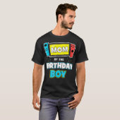 Mam van de verjaardag Jongen Grappige Verjaardag V T-shirt (Voorkant volledig)