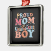 Mam van een Kindergartenjongen Metalen Ornament (Links)