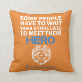 Mam van politieagent kussen