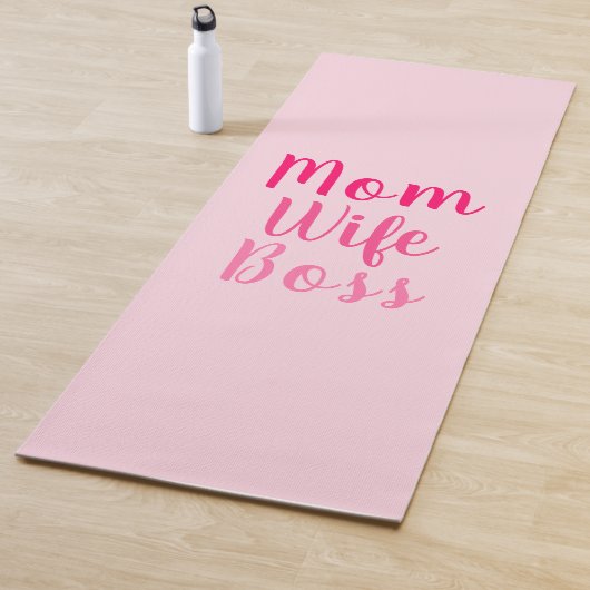 Mam vrouw baas licht roze aangepast script schatti yogamat (In situ)
