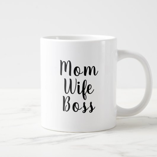 Mam vrouw baas zwarte witte tekst aangepast script grote koffiekop (Rechts)