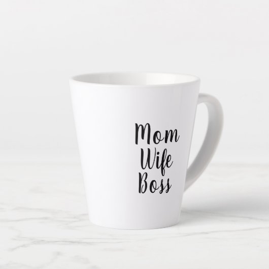 Mam vrouw baas zwarte witte tekst aangepast script latte mok (Rechterhoek)