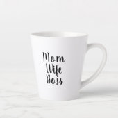 Mam vrouw baas zwarte witte tekst aangepast script latte mok (Rechts)