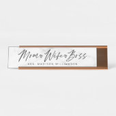 Mam, vrouw, Boss Trendy Brush Script & White Marbl Bureau Naambordje (Voorkant)