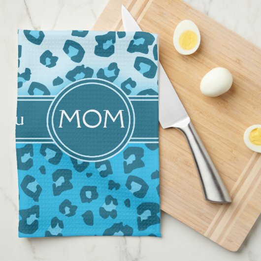 Mam we houden van je blauwe luipaard print keukenh theedoek (Quarter Fold)