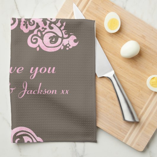 Mam we houden van je roze & bruin keukenhanddoek (Quarter Fold)