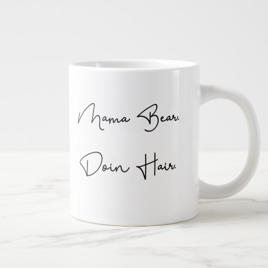 Mama Beer. Doin Hair. Grote Koffiekop (Rechts)