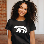 Mama Beer T-shirt<br><div class="desc">Aangepast afgedrukte kleding met trendy Mama Beer afbeelding. Bezoek onze winkel voor het overeenkomende ontwerp van het Baby Beer. Klik aanpassen het om het ontwerp met uw eigen teksten en afbeeldingen te personaliseren. Kies van een brede waaier van de stijlen en de kleuren van het shirt.</div>