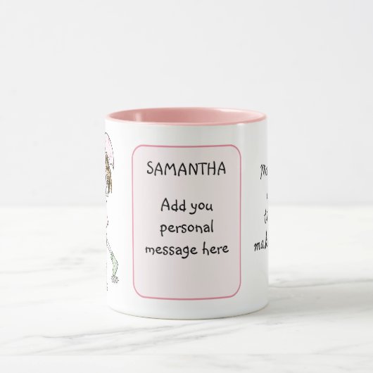 Mama bij het maken van een aangepaste mok (Midden)