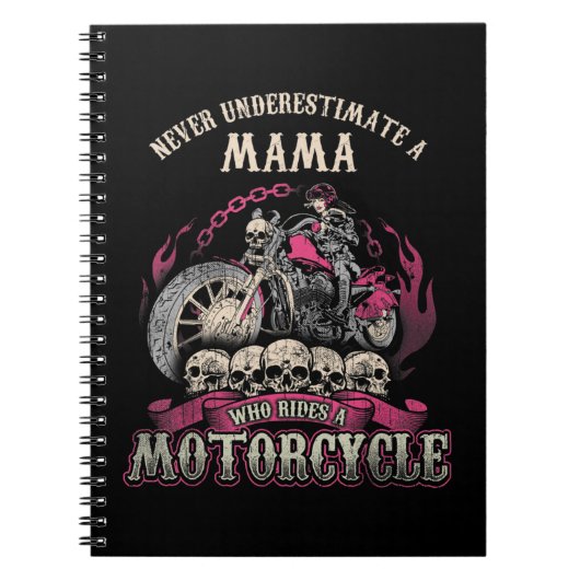 Mama Biker Chick Lady onderschat Motorcyc nooit Notitieboek (Voorkant)