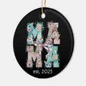 Mama Est. 2025 Floral Boho Typography Art Keramisch Ornament (Links)