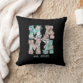 Mama Est. 2025 Floral Boho Typography Art Kussen (Deken)