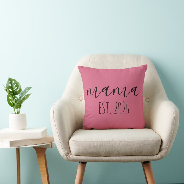 Mama Est. 2026 Mom To Be Minimalist Personalized  Kussen (Stoel)