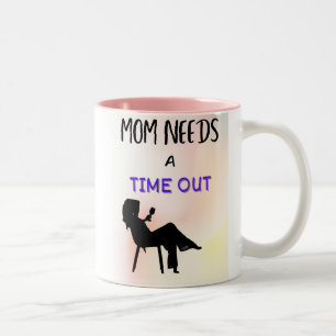 Mama heeft een time-out nodig - wijntijd tweekleurige koffiemok