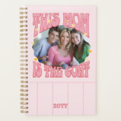 Mama is de Geit Foto Roze Rode Retro Planner (Voorkant)