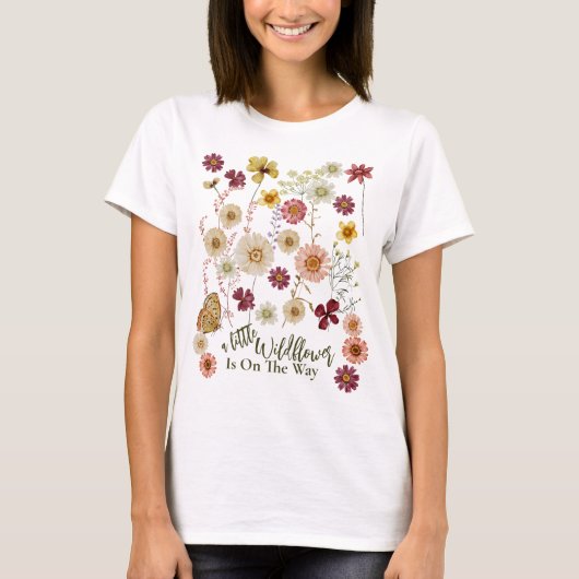 Mama is een beetje een wilde bloem t-shirt (Voorkant)