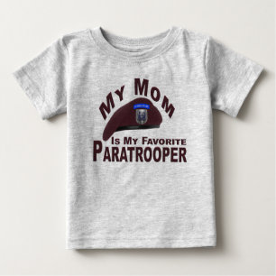 Mama is mijn favoriete 82nd Airborne Paratrooper 