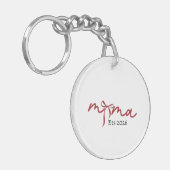 MAMA Keychain 2026 – Minimalist Mama Design, Mom G (Voorkant Links)