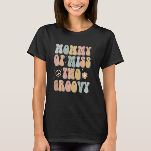 Mama Mama Twee Groovy Tweede Verjaardag Retro 2e B T-shirt (Voorkant)