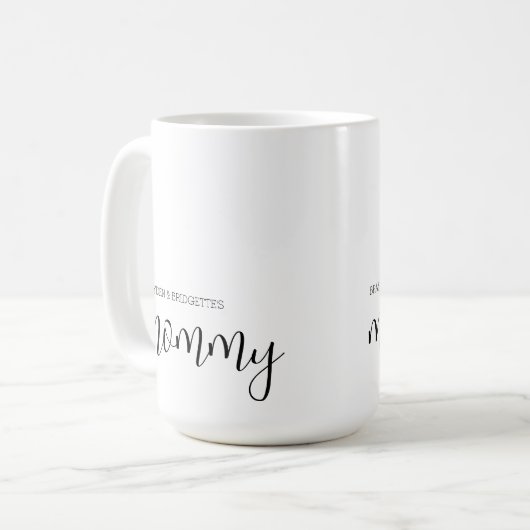 Mama Modern Chic Script Kinder Namen Moederdag Koffiemok (Voorkant links)