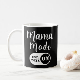 Mama Modus AAN, Est Jaar Custom Moeder Zwart Koffiemok
