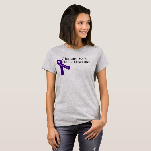 Mama naar een NICU Afstuderen T-shirt (Voorkant volledig)