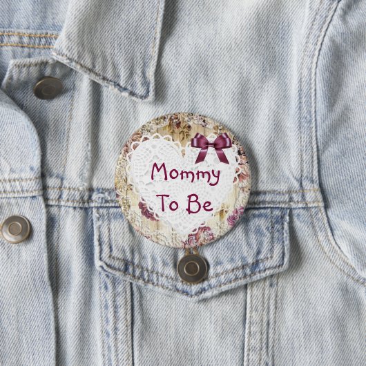 Mama om armoedig chic maroon baby shower Button (In situ)