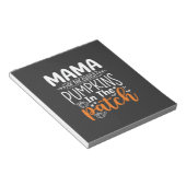 Mama Pompoenen Patch Halloween Design_1 Notitieblok (Schuin)