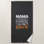 Mama Pumpkins Patch Halloween-ontwerp_1 Strandlaken (Voorkant)