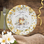 Mama to Bee Flowers and bijes Honey Baby shower Papieren Bordje<br><div class="desc">Maak kennis met ons heerlijke Baby shower collectie, geïnspireerd door de zoetheid van honing en de schoonheid van bloeiende bloemen. Deze betoverende seksneutrale sjabloon laat een charmante combinatie van elementen zien, waaronder een zoete honingpot en delicate witte bloesems. In het hart van het ontwerp vind je de mooie woorden "Mama...</div>