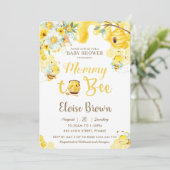 Mama to Bee Yellow Genderneutraal Baby shower Kaart (Staand voorkant)