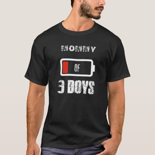 Mama Van 3 Drie Jongens Lage Batterij Moederdag Ui T-shirt (Voorkant)
